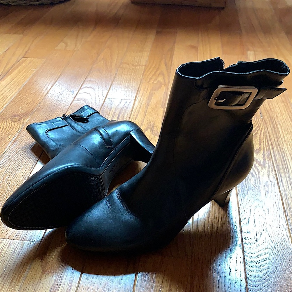 Cole Haan, black leather, heeled with buckle